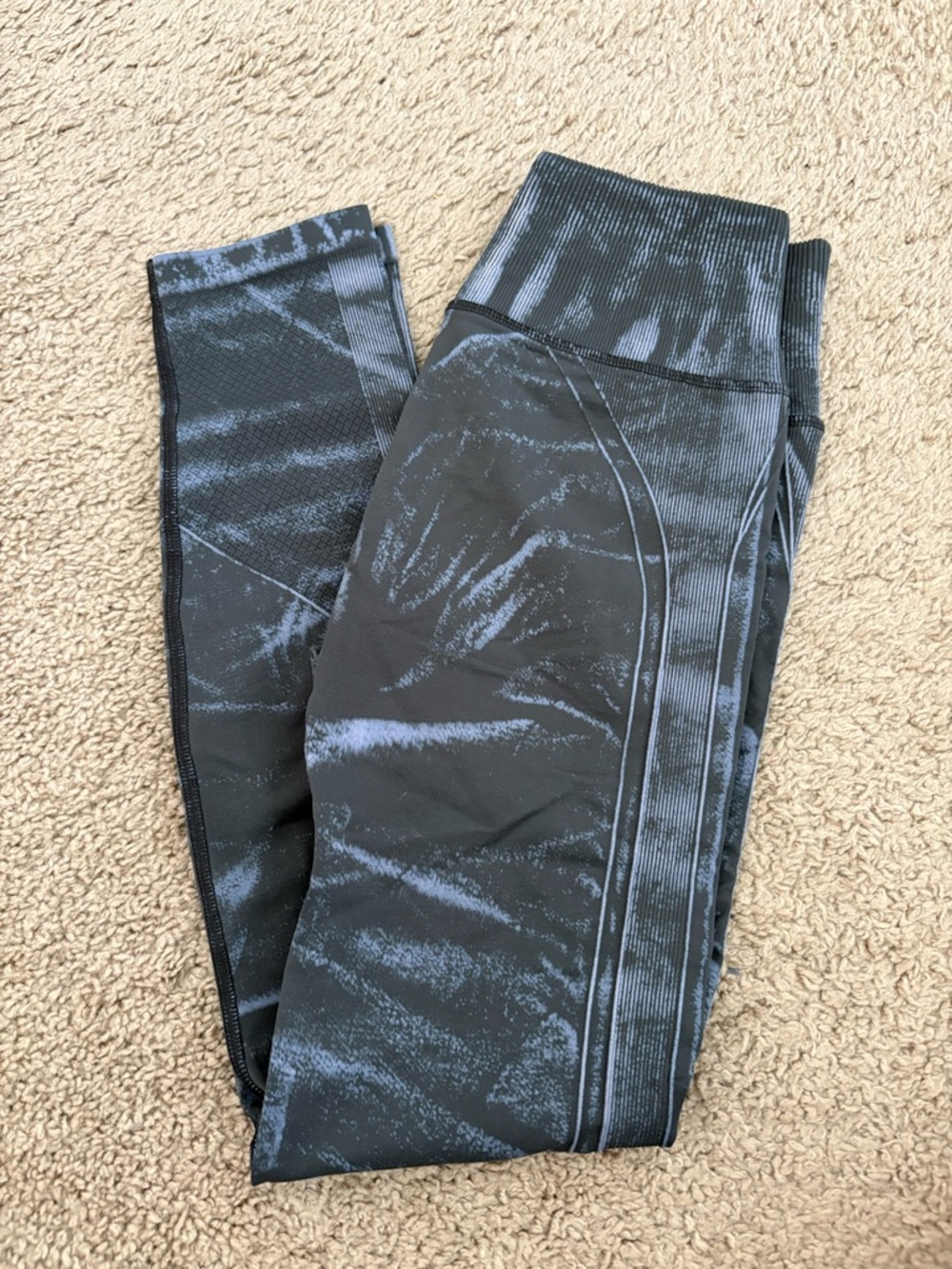 Lululemon Dark Green/Blue Ribbed Waistband Leggings